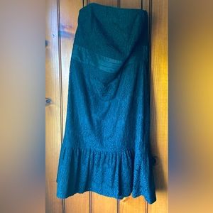 White House Black Market black lace cocktail dress size 8